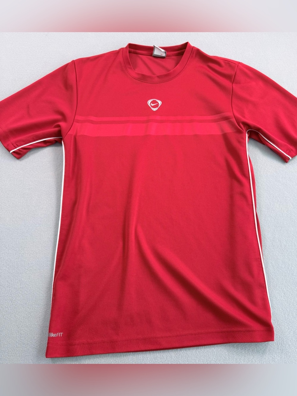 Nike Vintage Shield Logo Tee Red NikeFIT Y2K Size Small